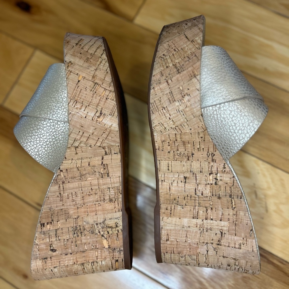 Vince Camuto Kessina Women's Leather Cork Wedge Sandals - Picture 9 of 14